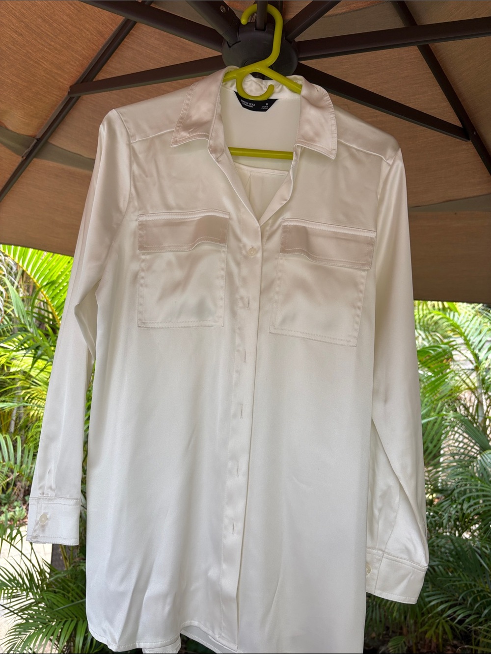 Simply Vera Vera Wang White Satin Button-Up Blouse
